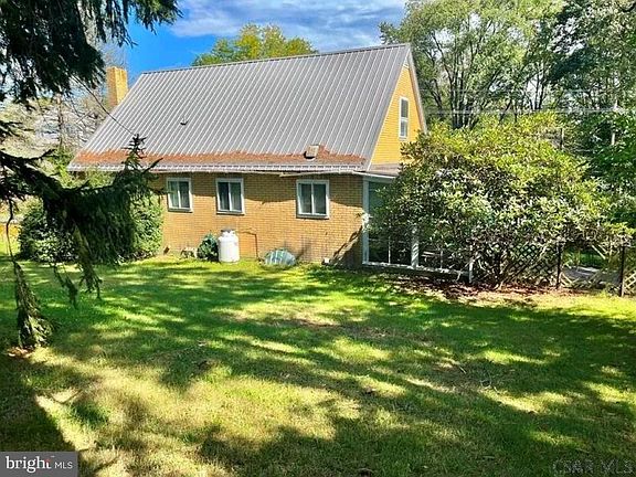 2nd image of 139 Cessna Hill Rd