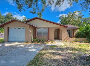 2701 Cedaridge Dr, Tampa, FL 33618