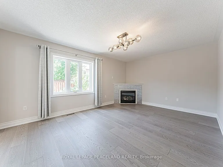 152 Flagstone Way — Photo 12