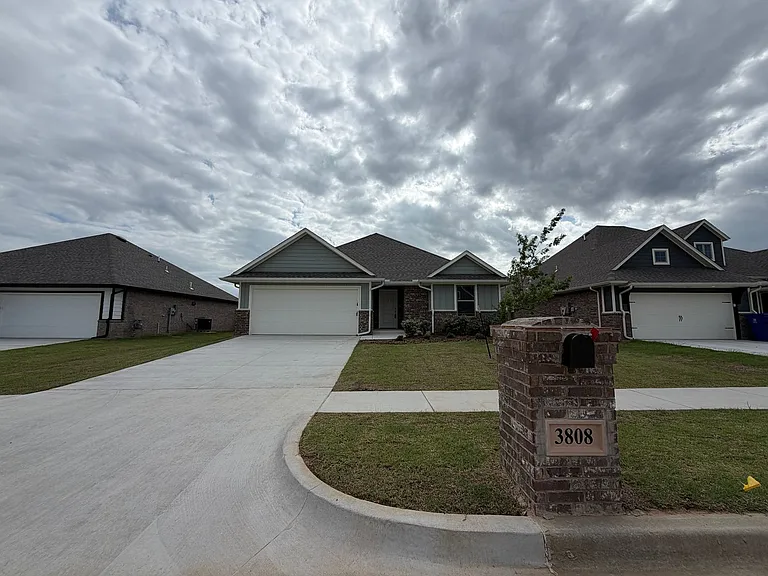 3808 Lleyton Dr — Photo 23
