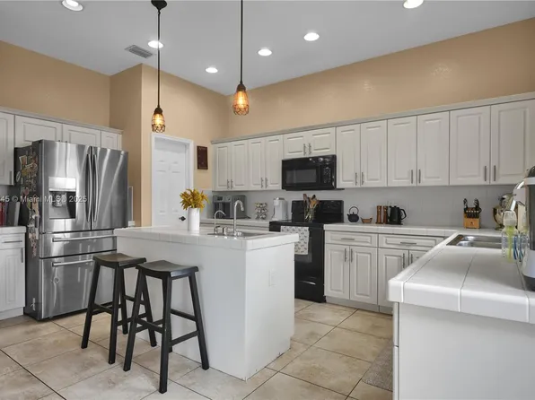 2008 SE 23rd Ave, Homestead, FL 33035