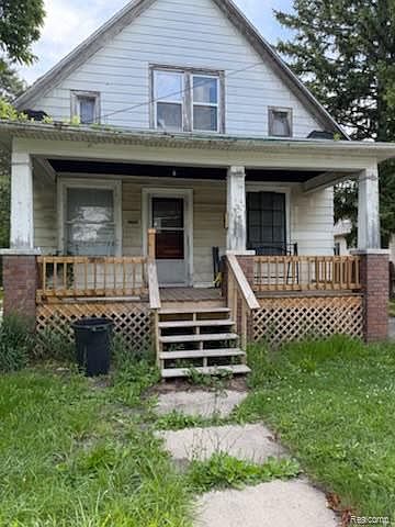 1st image of 2627 Schaefer St