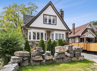 69 Hillcrest Dr, Toronto, ON M6G 2E5