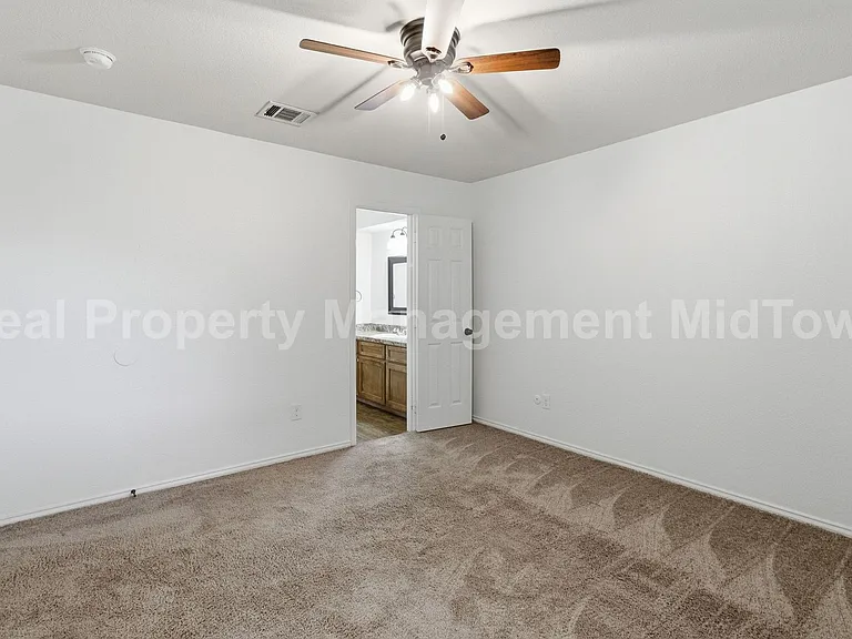 2307 Monte Carlo Dr — Photo 14