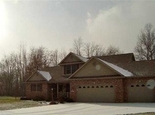 51637 Tall Pines Dr, Elkhart, IN 46514