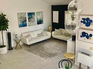 1428 S Camino Real, Palm Springs, CA 92264