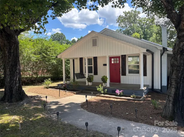 715 Pine St, Kannapolis, NC 28081