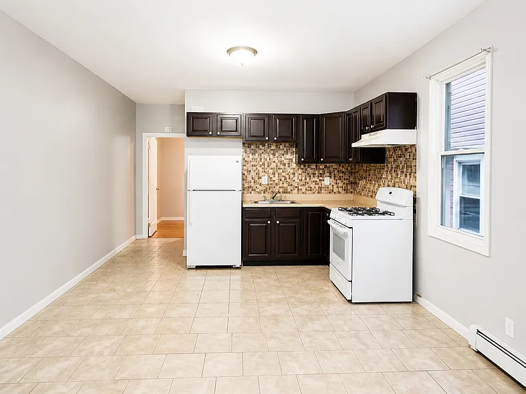 106 Old Bergen Rd #1AA — Photo 2