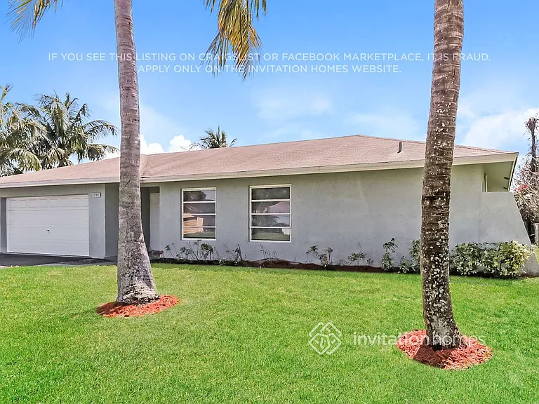 1154 SW 27th Ave — Photo 3
