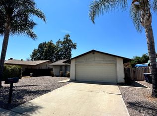 866 Terra Ln, El Cajon, CA 92019