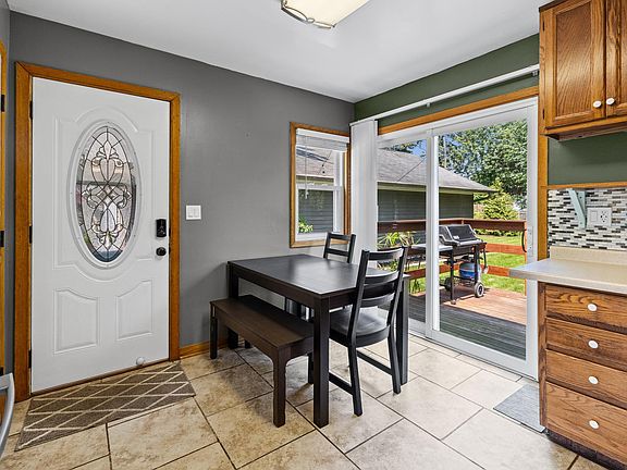 5th image of 2185 Pinewood Dr