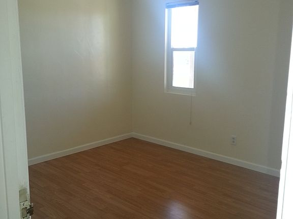 4th image of 1307 E Bridger Ave #1307