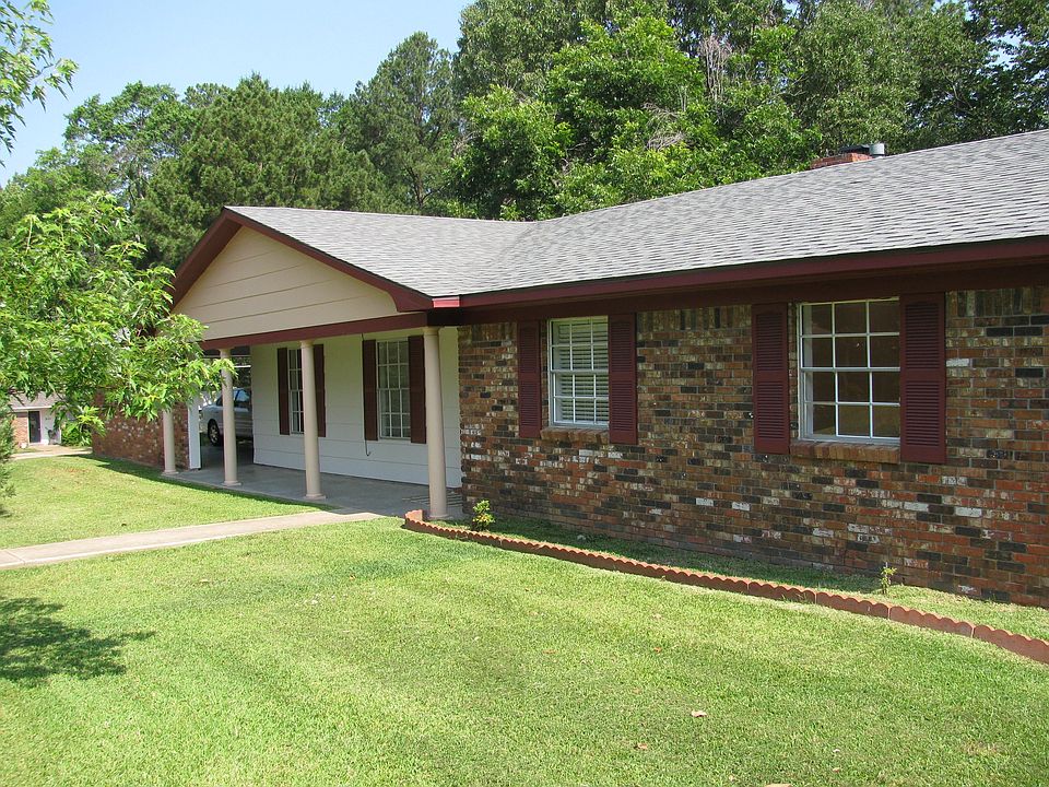 House faces south on corner lot