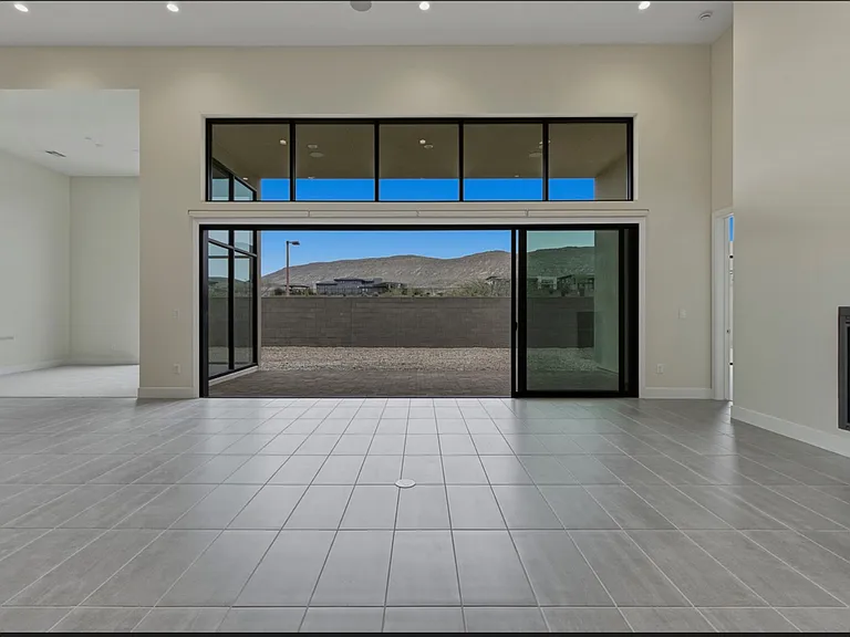 10865 Agate Cliffs Ave — Photo 7