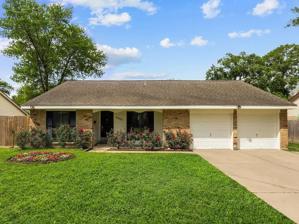 9238 Rockhurst Dr, Houston, TX 77080