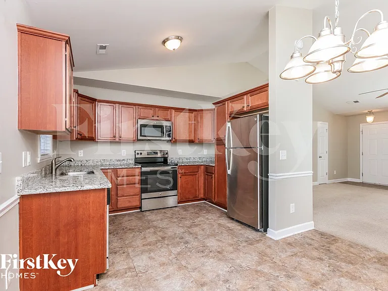 5810 Sycamore Glen Rd — Photo 7