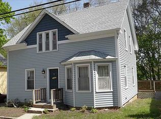 21 Ames St, Coventry, RI 02816