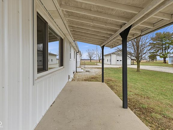 3rd image of 701 N State Road 75