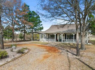 385 Cimarron Trl, Holly Lake Ranch, TX 75765