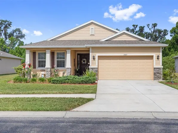 12421 Eastpointe Dr, Dade City, FL 33525