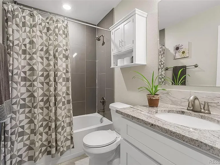 Upstairs Bath