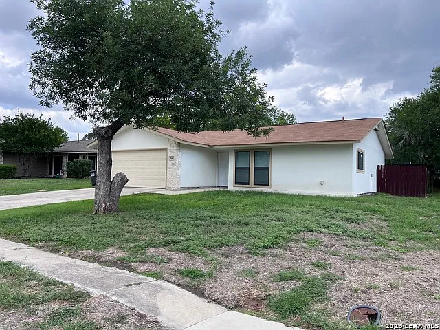 842 Saddlebrook Dr — Photo 2