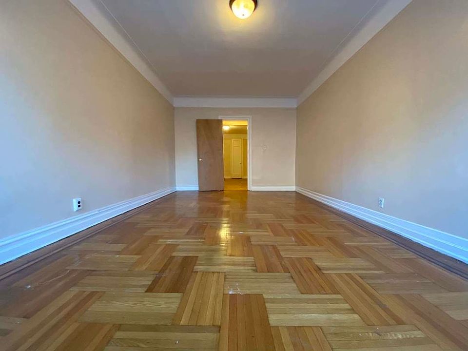 1st image of 2115 Albemarle Ter #3K