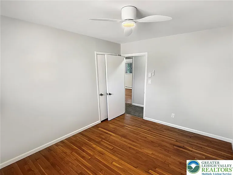 308 Hemlock Ln — Photo 15