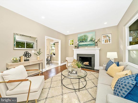 5th image of 8203 Greenwood Ave