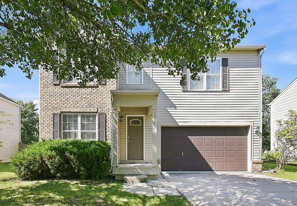1237 Silver Ridge Ln