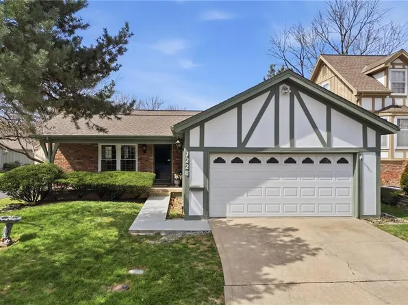 7226 Mastin St, Merriam, KS 66203