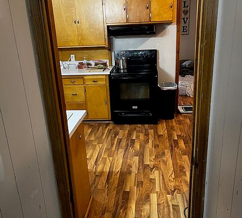 2nd image of 101 Elm St N #111