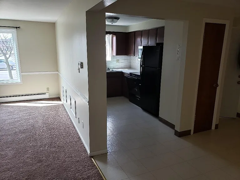 320 Meadow Dr #3 — Photo 4