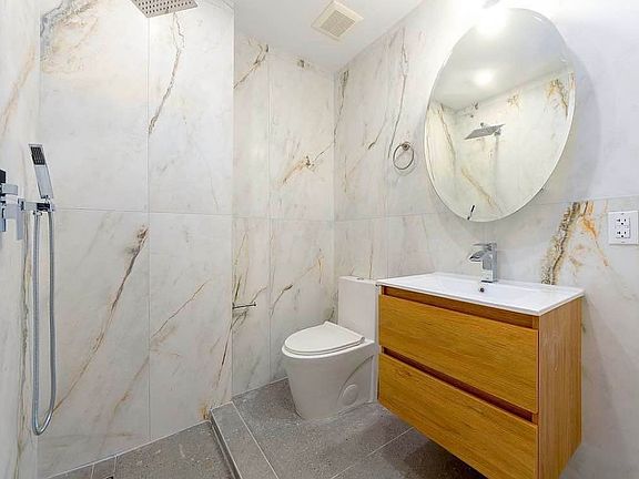 4th image of 135 W 126th St #3F
