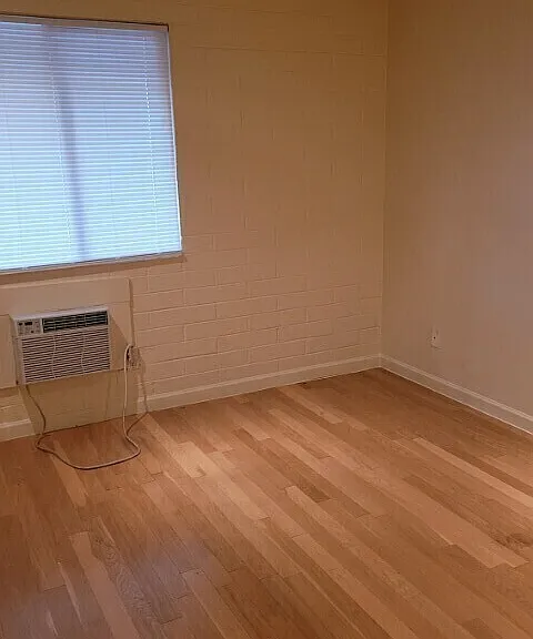 4401 N 12th St #212 — Photo 11