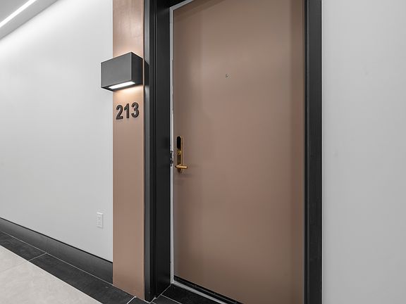 3rd image of 77-63 Vleigh Pl #213