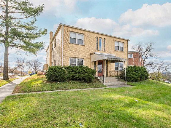3rd image of 4851 Oaklawn Dr