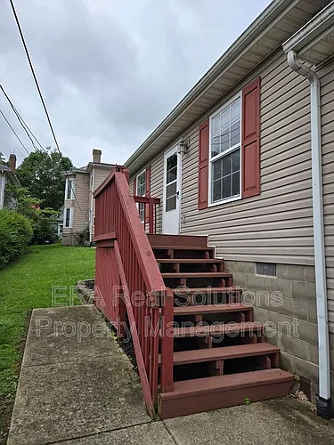 152 Willow St #5 Photo 1 152 Willow St #5 Photo 1