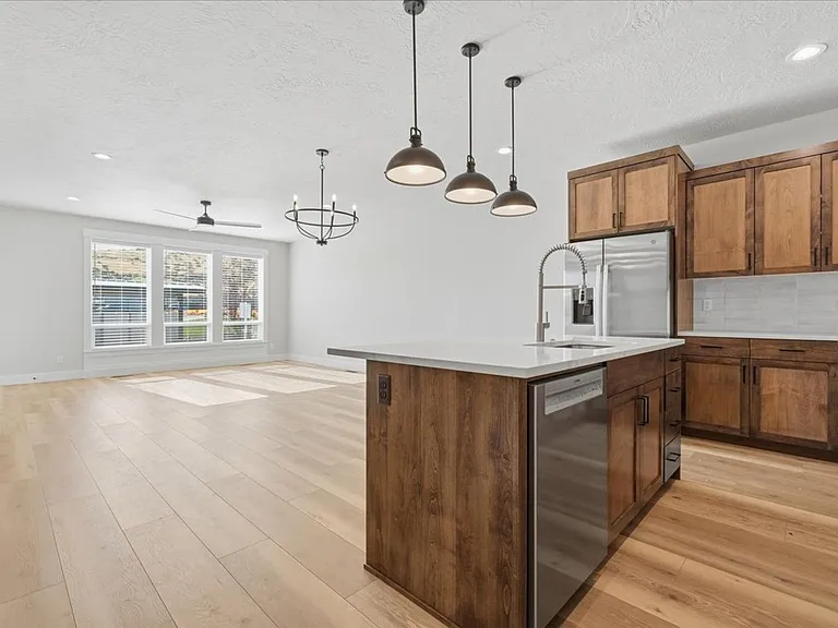 6252 N Holly Springs Ln — Photo 12