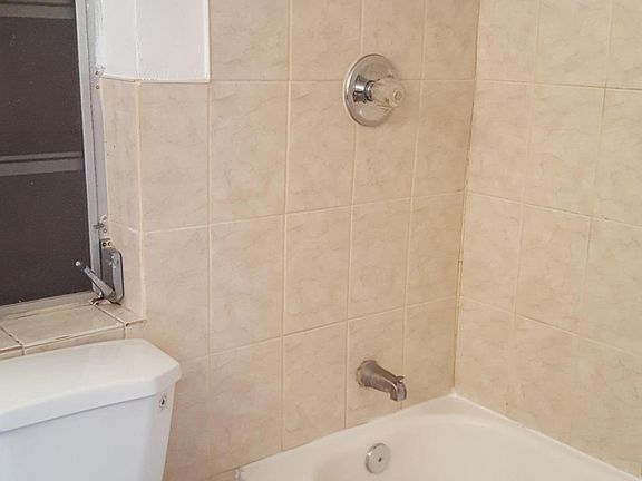 5th image of 3811 NW 78th Ter