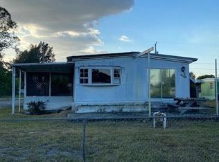 8260 Nault Rd, North Fort Myers, FL 33917