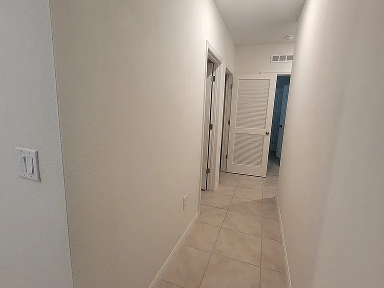 217 Duke Dr — Photo 32