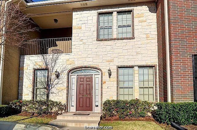 140 Forest Dr — Photo 1