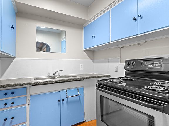 4th image of 490 N Water Ave APT 2