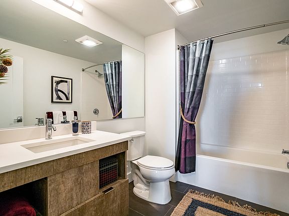 3rd image of 2051 3rd St #202