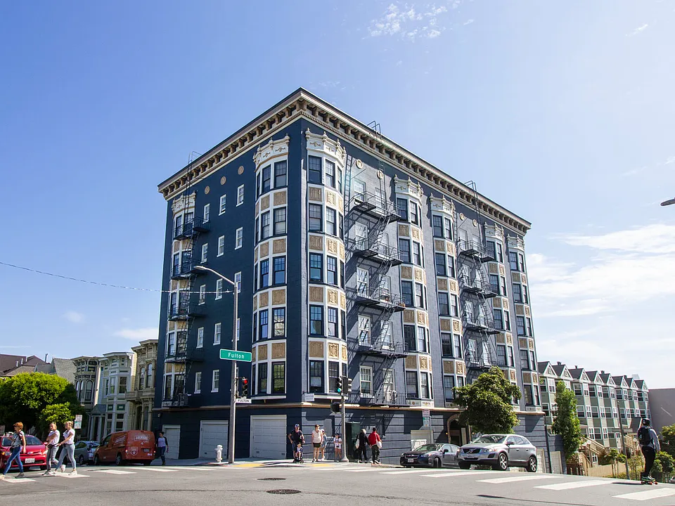 990 Fulton