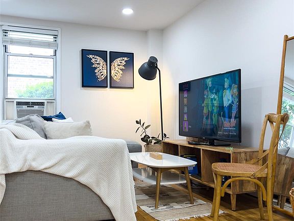 2nd image of 510 Dubois Avenue #6A