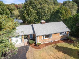 12 Pond St, Centerville, MA 02632