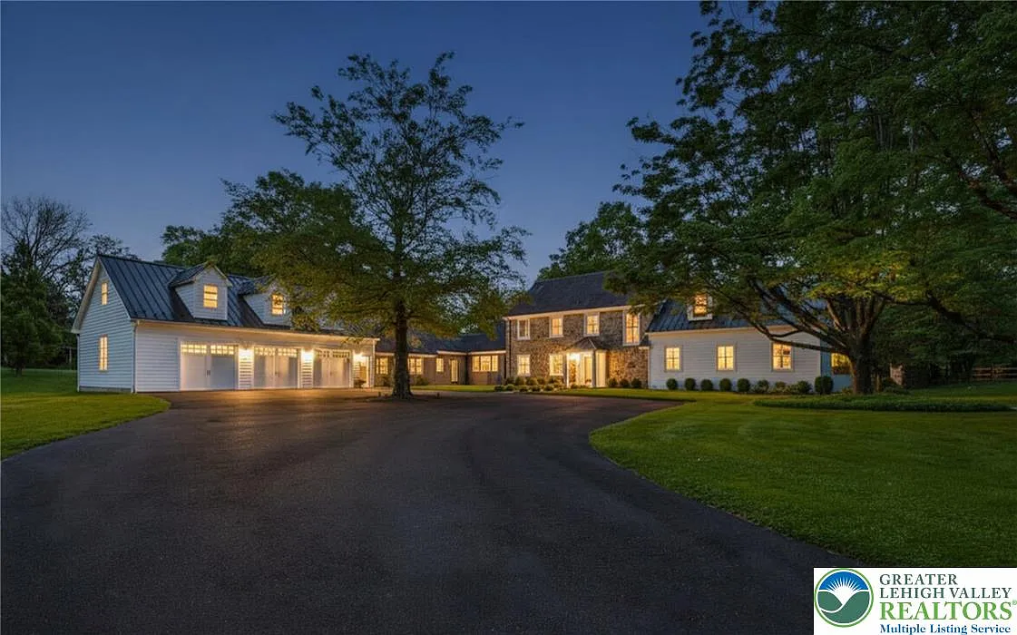 1803 Apple Tree Ln photo 1
