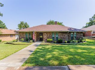 1613 Walker Dr, Carrollton, TX 75007